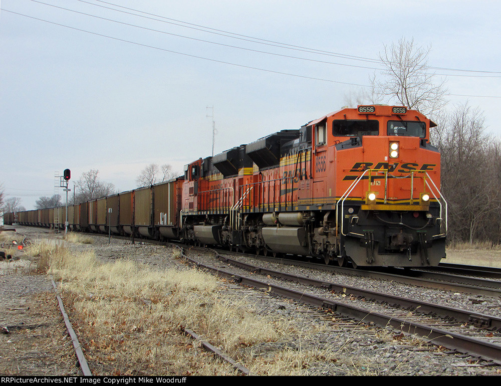 BNSF 8556